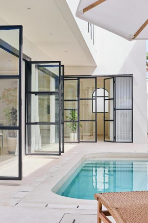 Casa Mona - Luxury 3 Bedroom Villa in Bingin